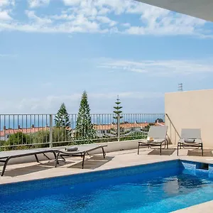 capistrano-garden-piscina-privada-y-vistas-al-mar.es-andalucia.com/